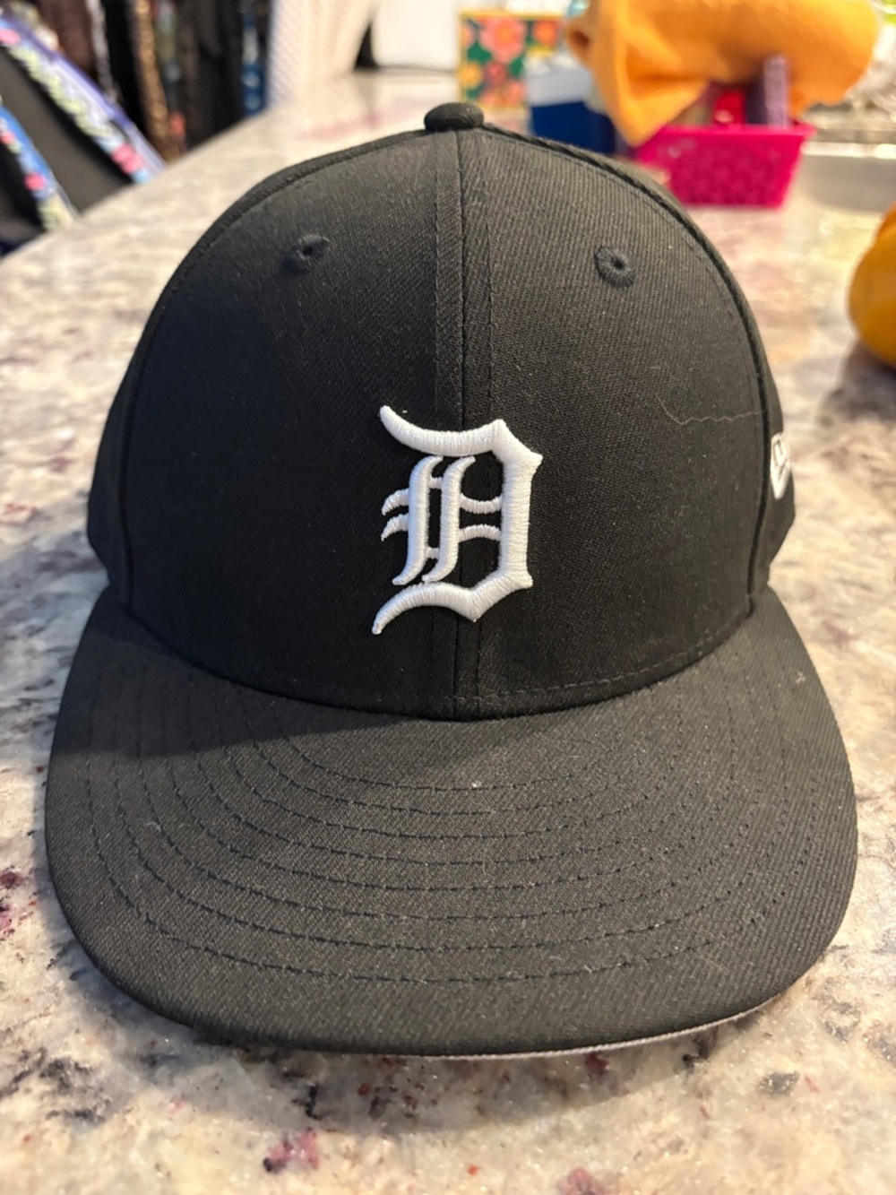 New Era Black Baseball Cap with White Detroit 'D' Logo